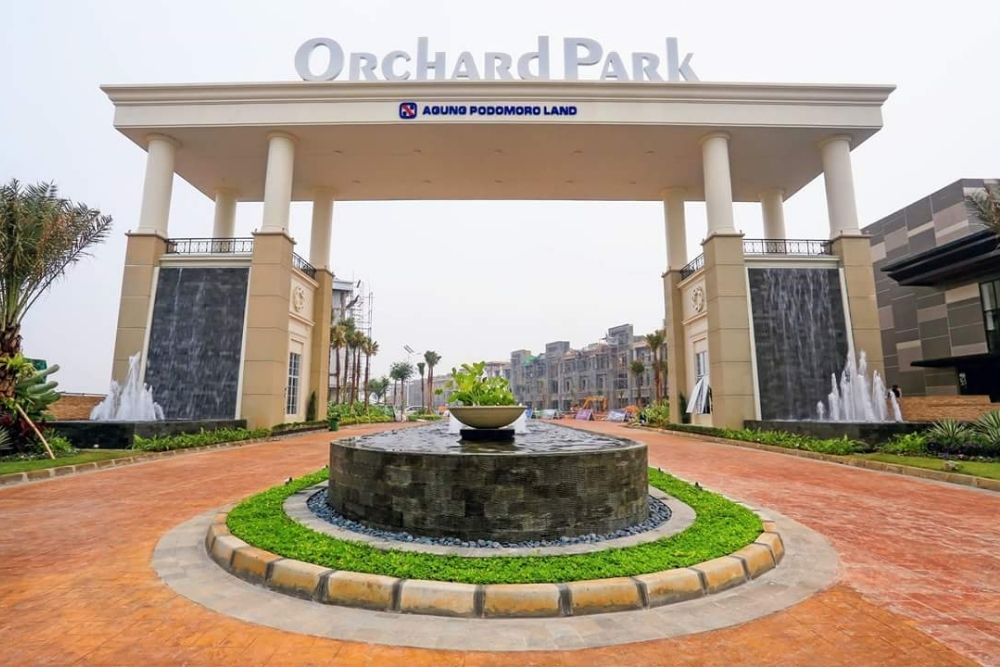 Gerbang menuju Orchard Park Batam, perumahan dekat Bandara Hang Nadim